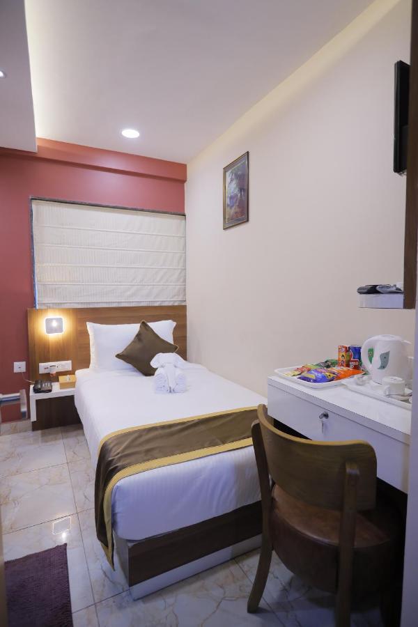 The Avenue Hotel Ballygunge 加尔各答 外观 照片